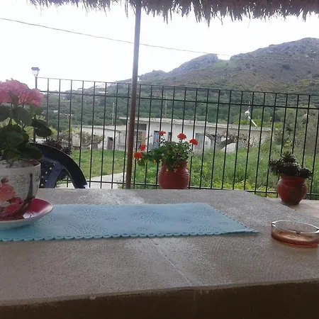 Gramvousa's Filoxenia Apartment