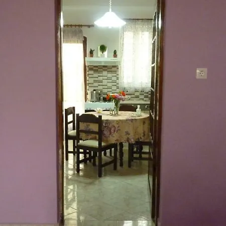 Gramvousa's Filoxenia Apartment Kissamos